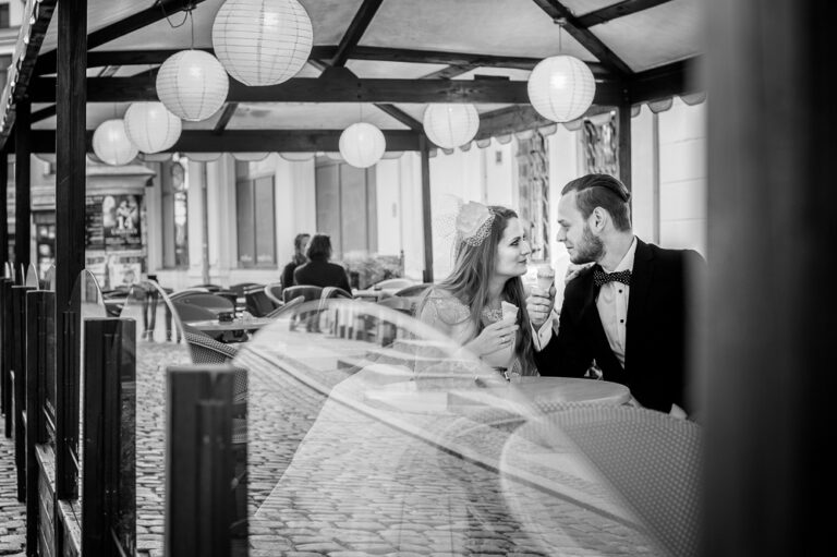 Ile kosztuje fotograf ślubny i od czego zależy cena reportażu?